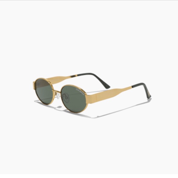 Steve Madden Gold and Green Sunglasses - Picture 1 of 2